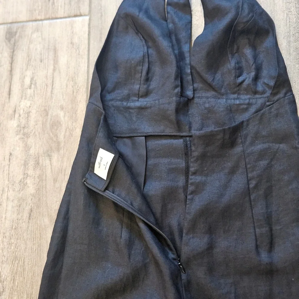 Wilfred Jumpsuit Size 4 Black Linen Halter Wide Leg Open Back Summer Chic
